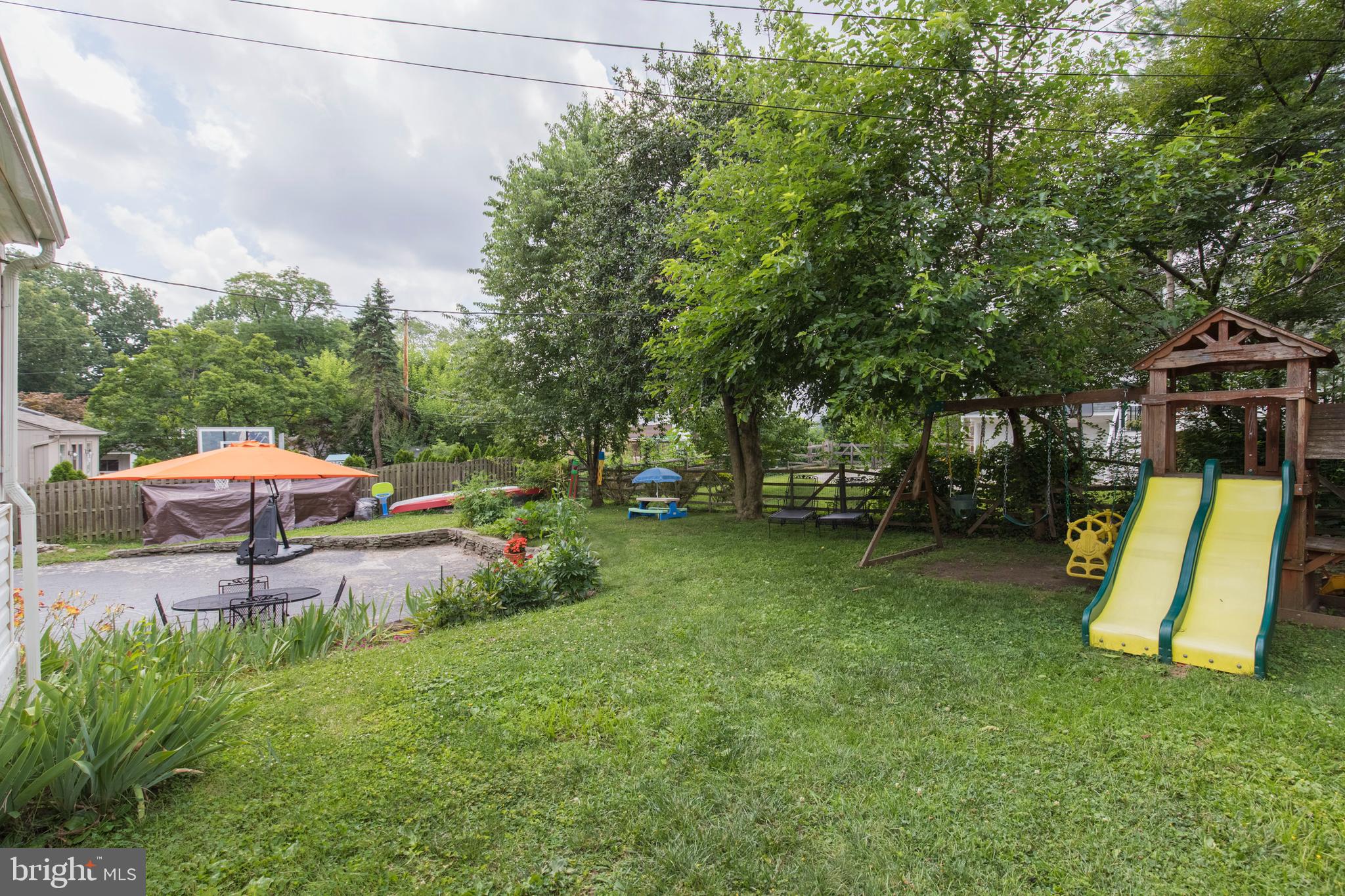 406 Red Leaf Road Wynnewood, PA 19096 - Photo 33 of 36 Rear Yard