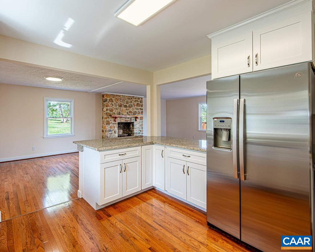 654 Clarks Tract Keswick, VA 22947 - Photo 10 of 28