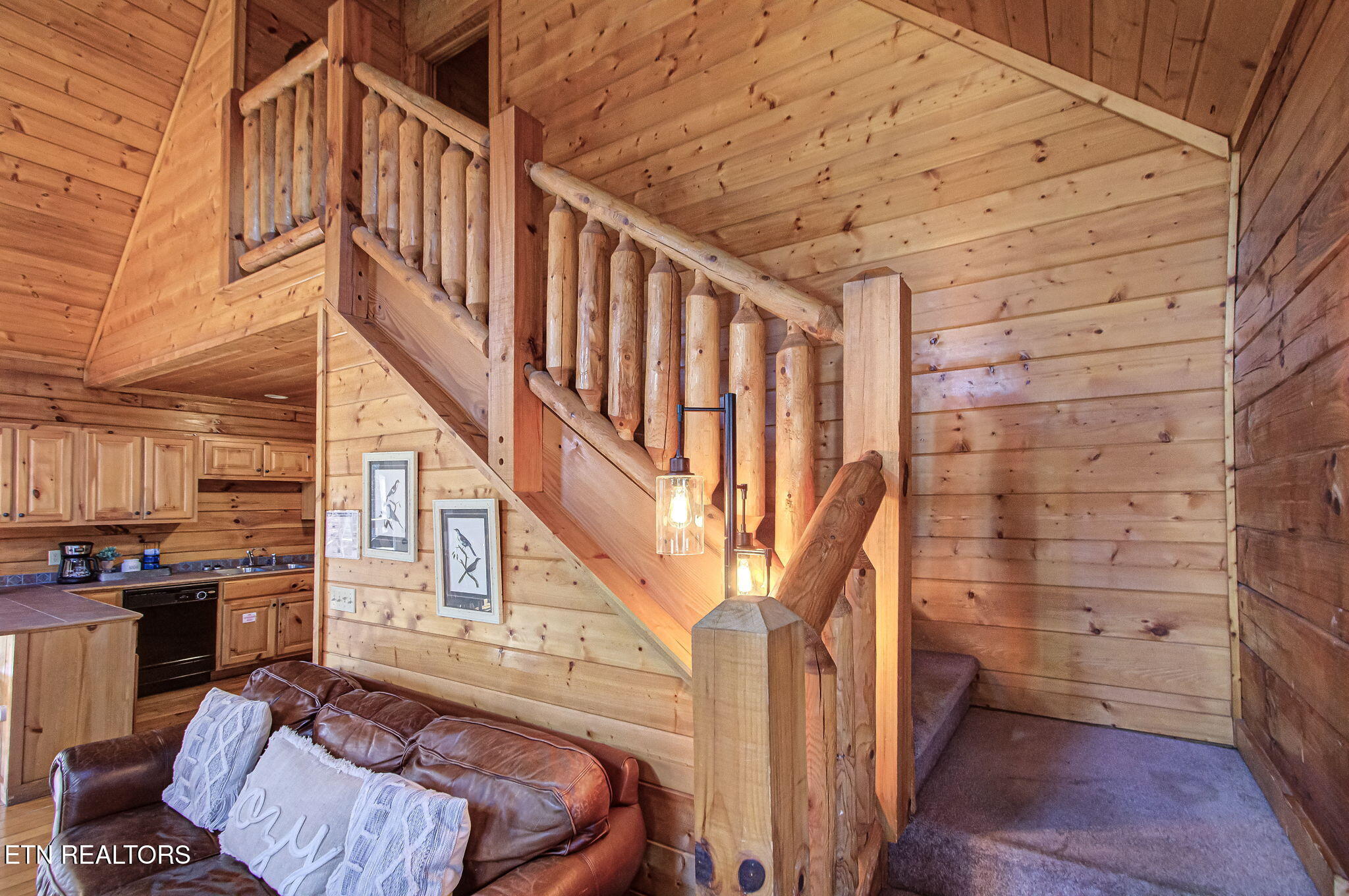 1548 Rainbow Ridge Way Sevierville, TN 37862 - Photo 25 of 46 Stairwell