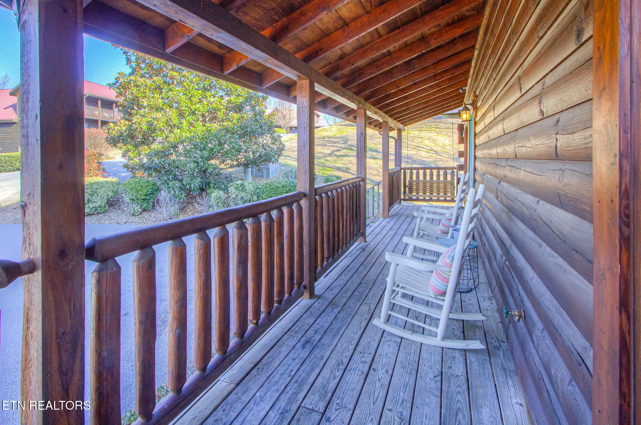 1548 Rainbow Ridge Way Sevierville, TN 37862 - Photo 5 of 46 Front Covered Porch
