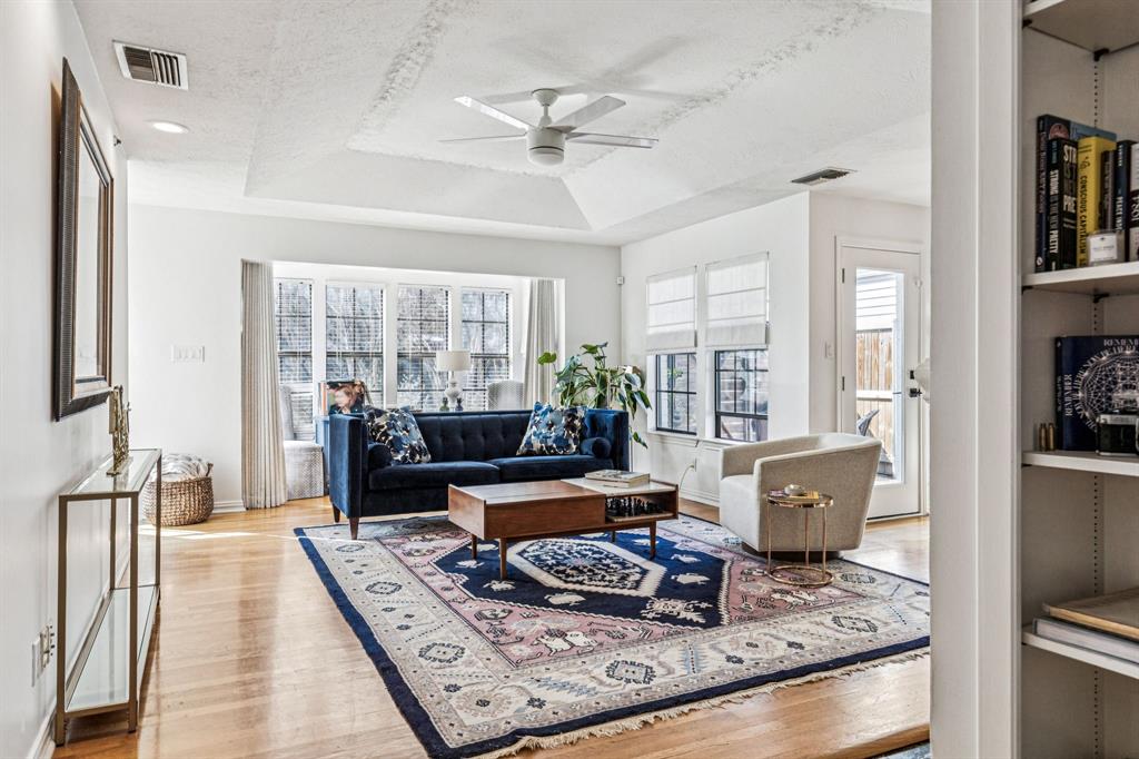 3635 Bryan Street Dallas, TX 75204 - Photo 13 of 40 a living room with furniture and a rug