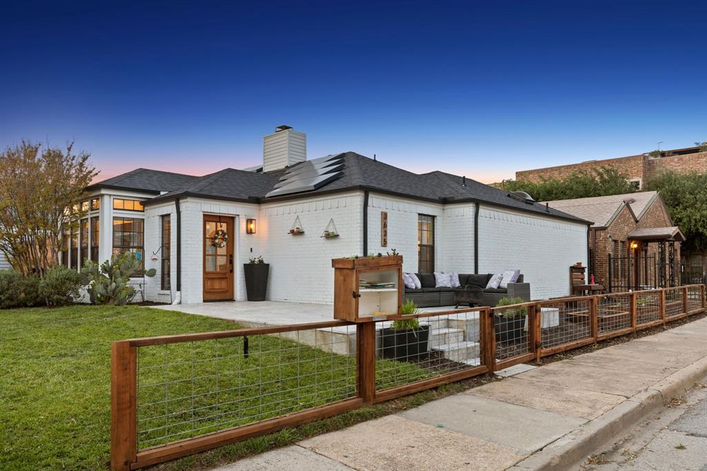 3635 Bryan Street Dallas, TX 75204 - Photo 2 of 40 front view of a house with a yard
