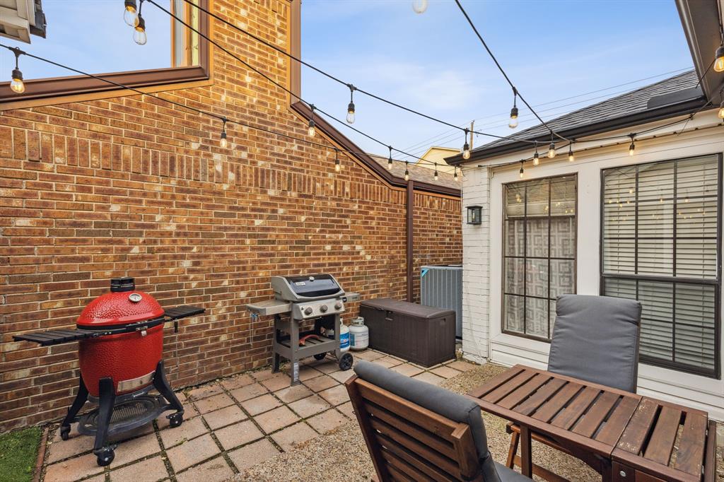 3635 Bryan Street Dallas, TX 75204 - Photo 34 of 40 a view of a patio with couple of chairs