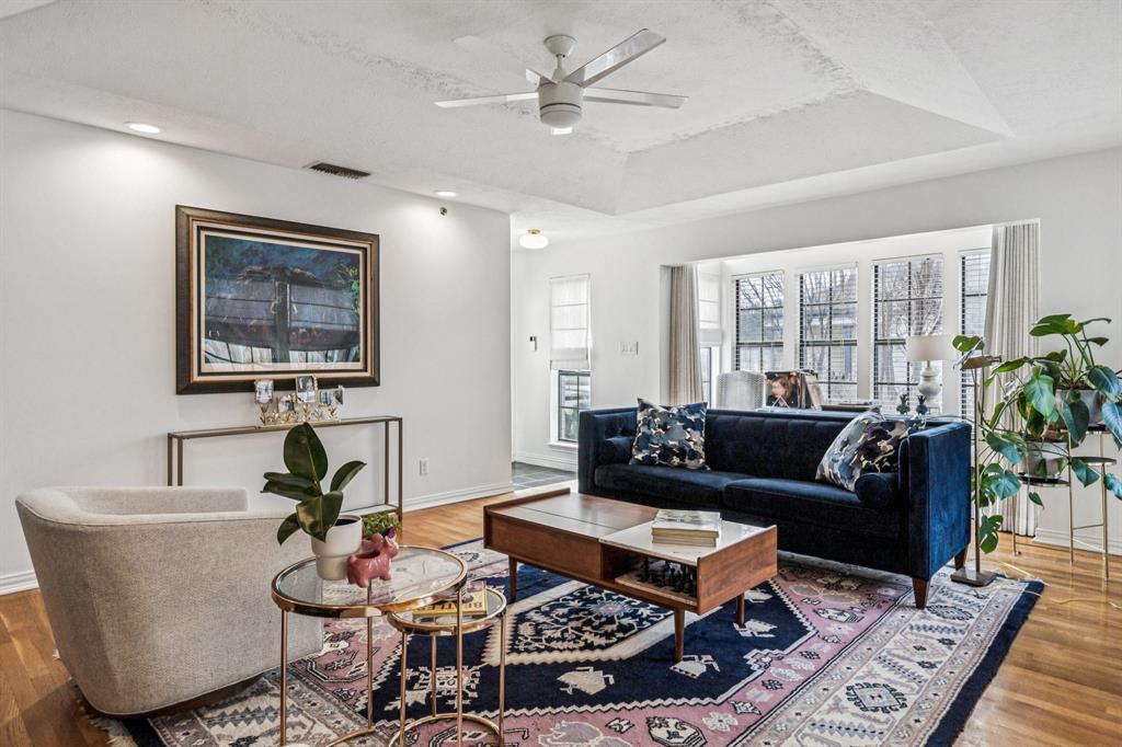 3635 Bryan Street Dallas, TX 75204 - Photo 10 of 40 a living room with furniture and a potted plant