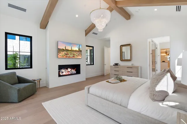 $12,995,888 | 6733 East Exeter Boulevard, Scottsdale, AZ 85251