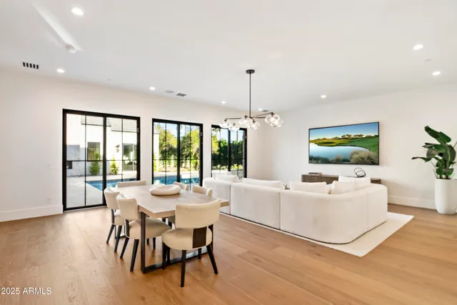 $12,995,888 | 6733 East Exeter Boulevard, Scottsdale, AZ 85251