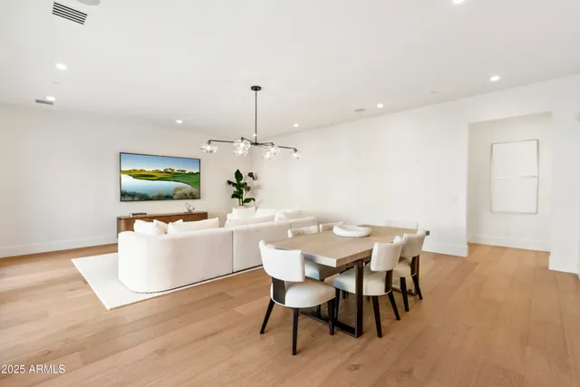 $12,995,888 | 6733 East Exeter Boulevard, Scottsdale, AZ 85251