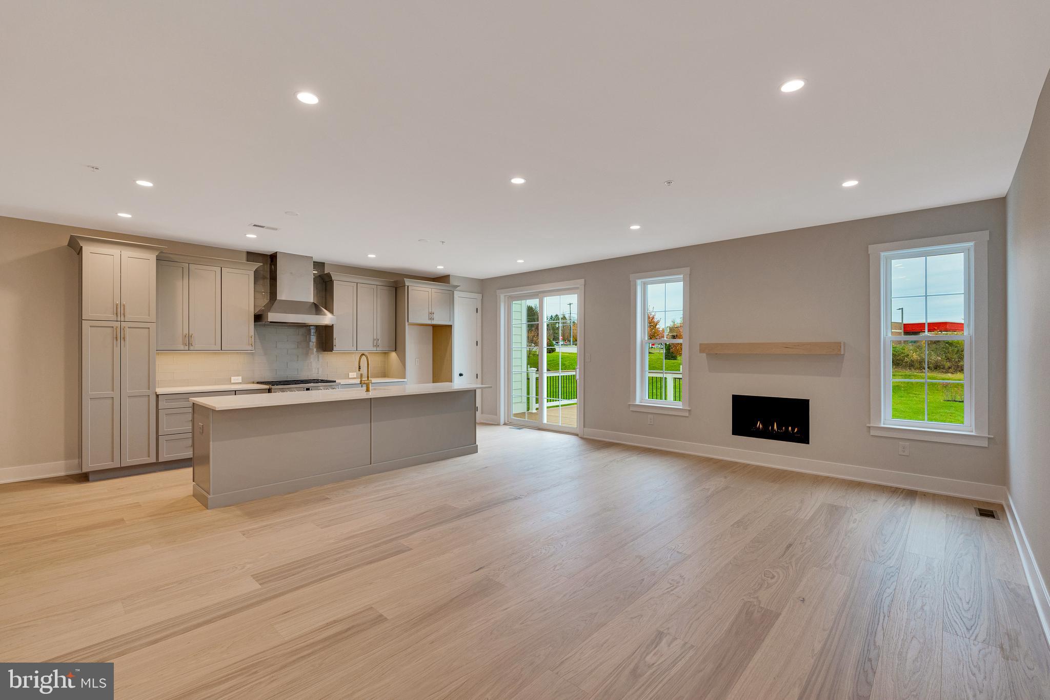 44 Emory Court Horsham, PA 19044 - Photo 3 of 20