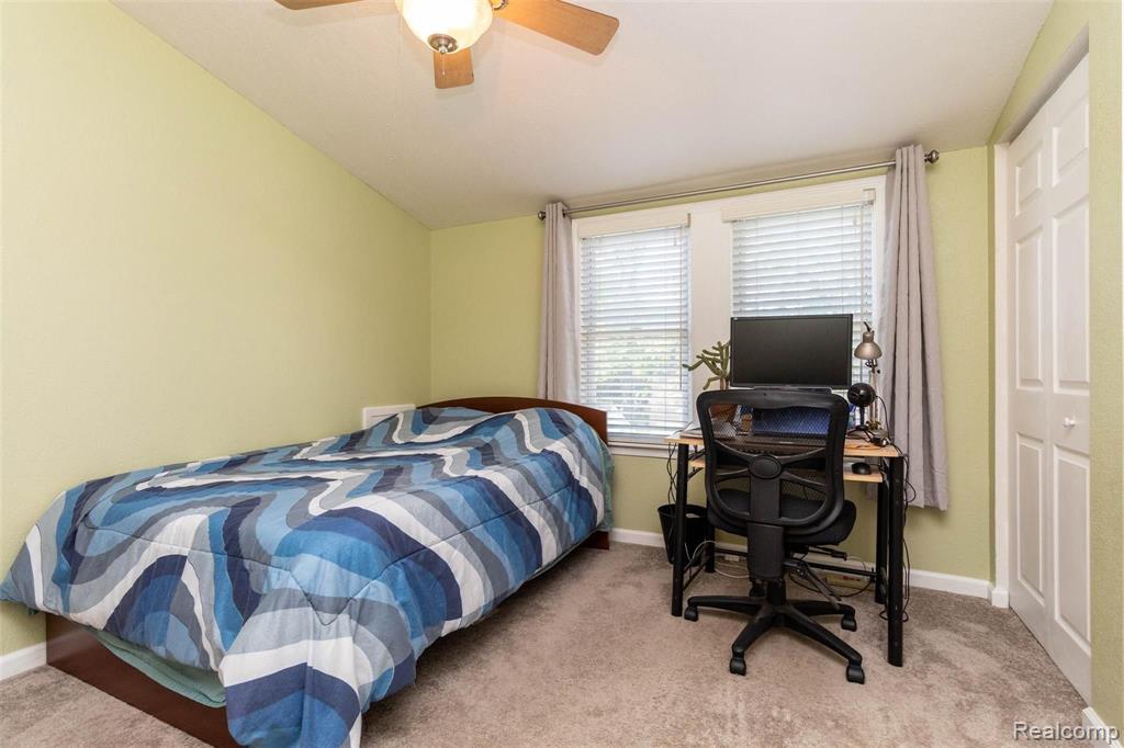 28115 Six Mile Road Livonia, MI 48154 - Photo 22 of 38