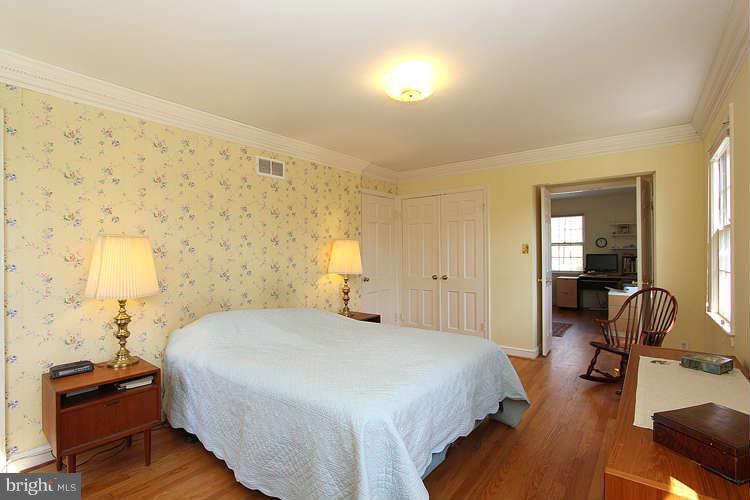 5541 Mohican Road Bethesda, MD 20816 - Photo 13 of 28 Bedroom (Master)
