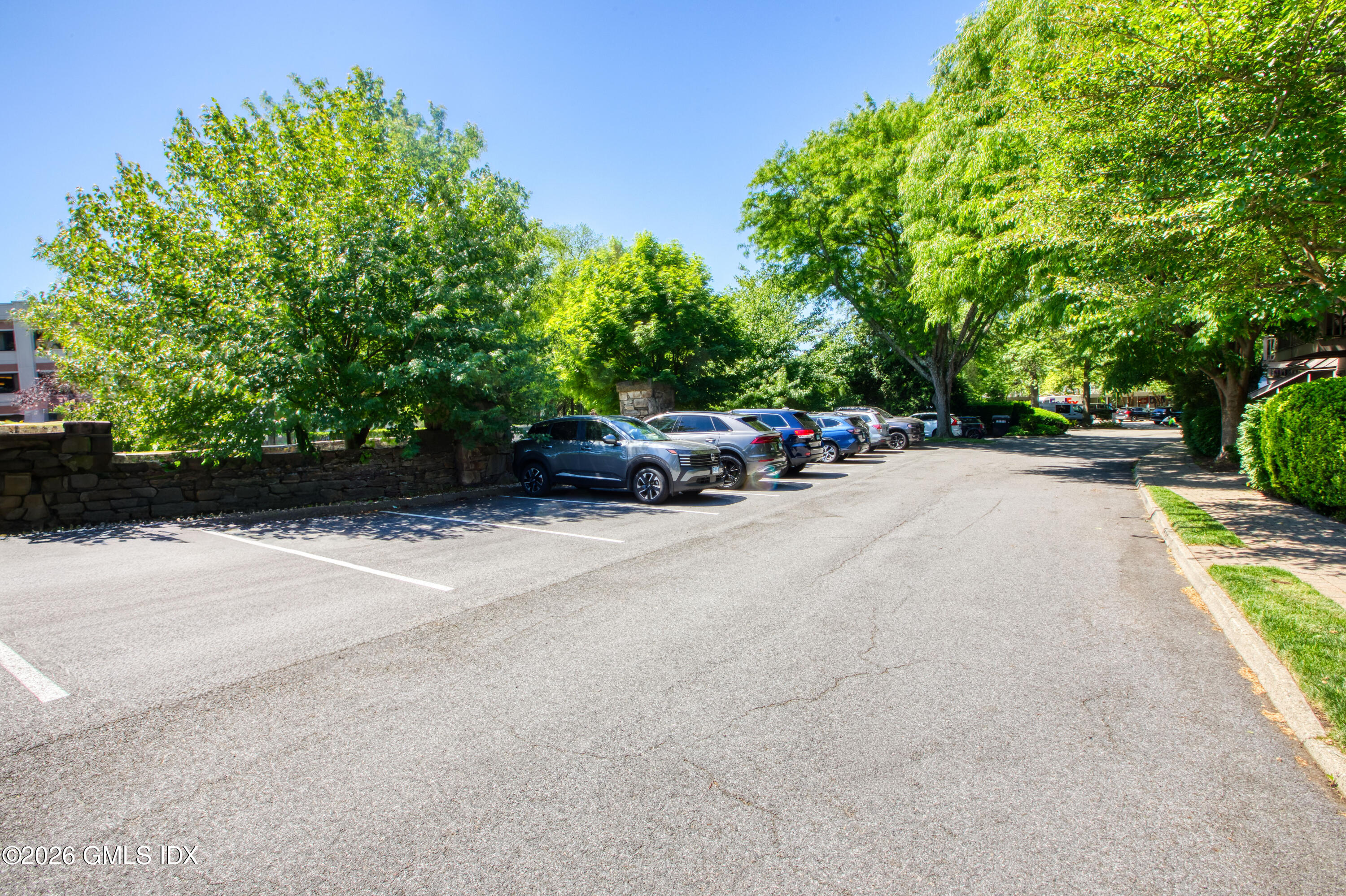 1465 East Putnam Avenue, Unit 327 Riverside, CT 06878 - Photo 30 of 32 1465 E Putnam Ave 327 (39)-44