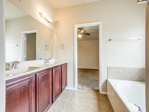 $1,895 | 1312 Silver Maple Lane, Royse City, TX 75189