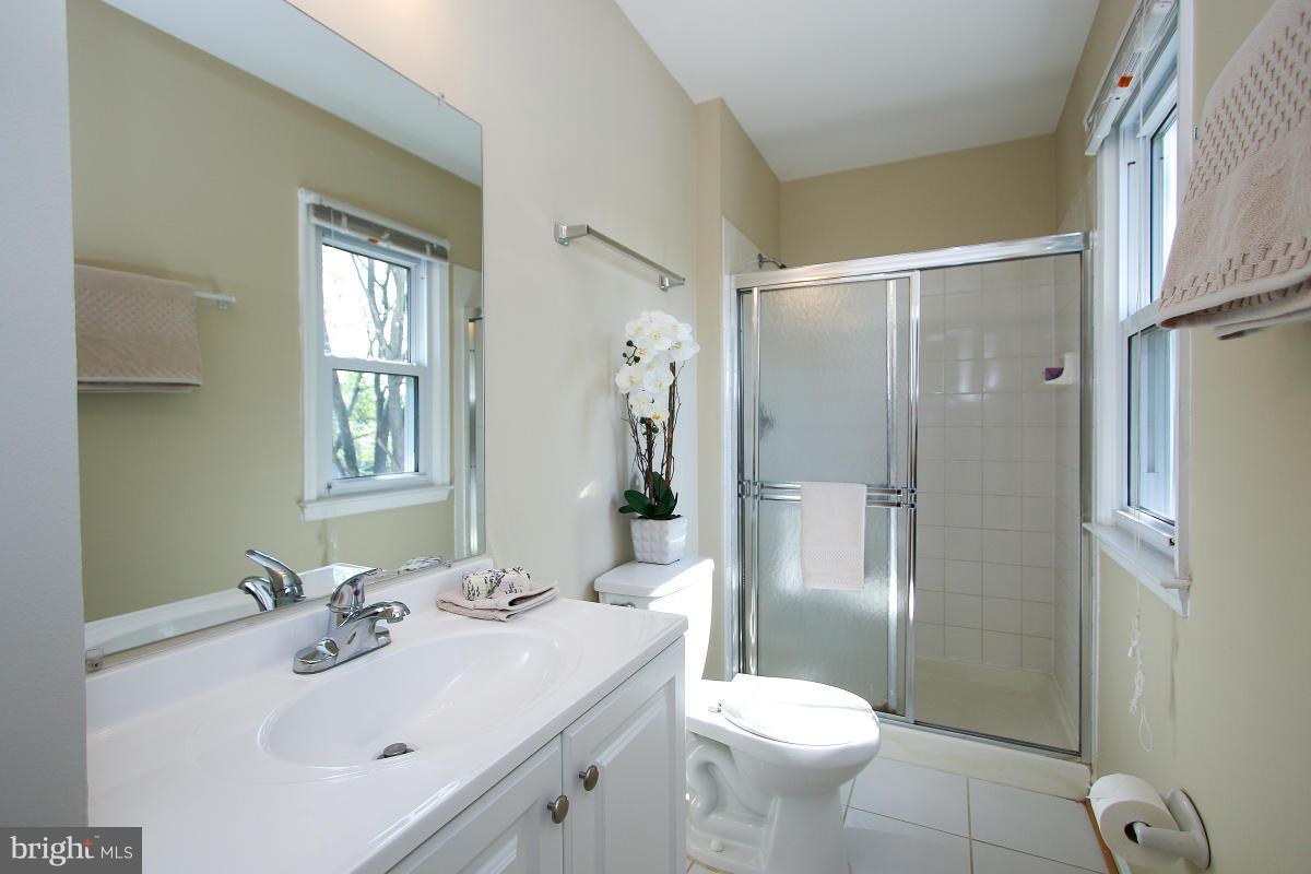 1314 Shallow Ford Road Herndon, VA 20170 - Photo 15 of 28 Attached Master Bath