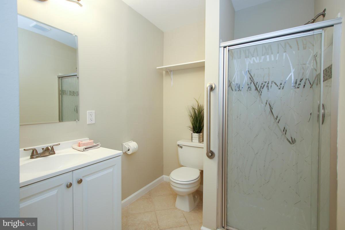 1314 Shallow Ford Road Herndon, VA 20170 - Photo 18 of 28 Upper Level Hall Bath