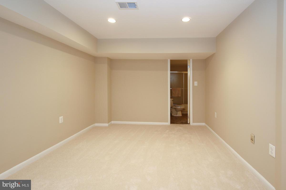 1314 Shallow Ford Road Herndon, VA 20170 - Photo 22 of 28 Office/Den with Full Bath in Basement
