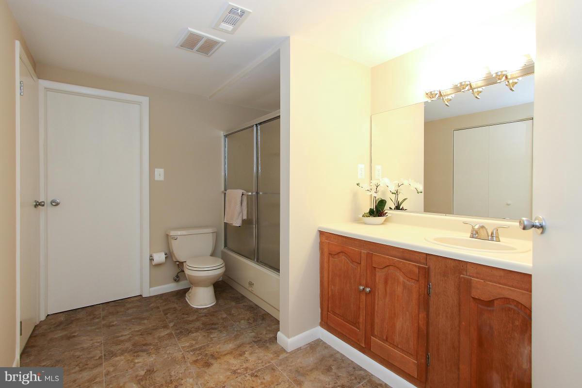 1314 Shallow Ford Road Herndon, VA 20170 - Photo 24 of 28 Full Bath in Basement