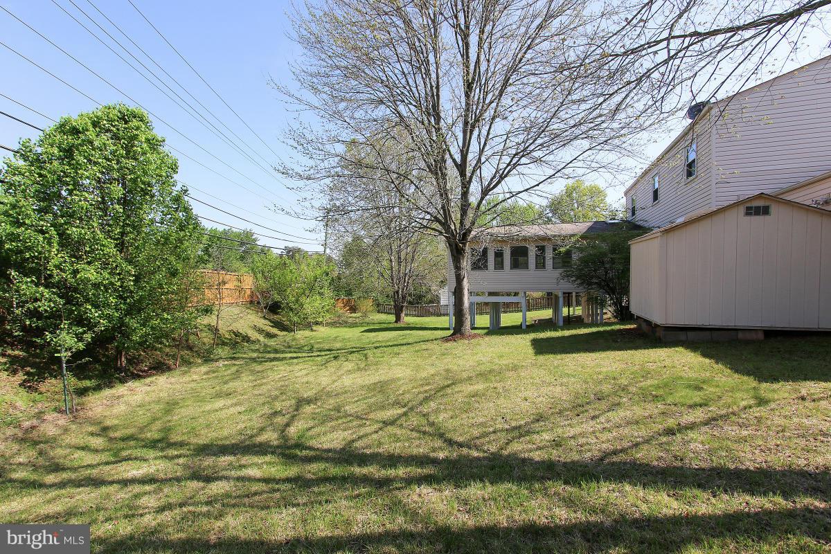 1314 Shallow Ford Road Herndon, VA 20170 - Photo 25 of 28 Huge Yard!
