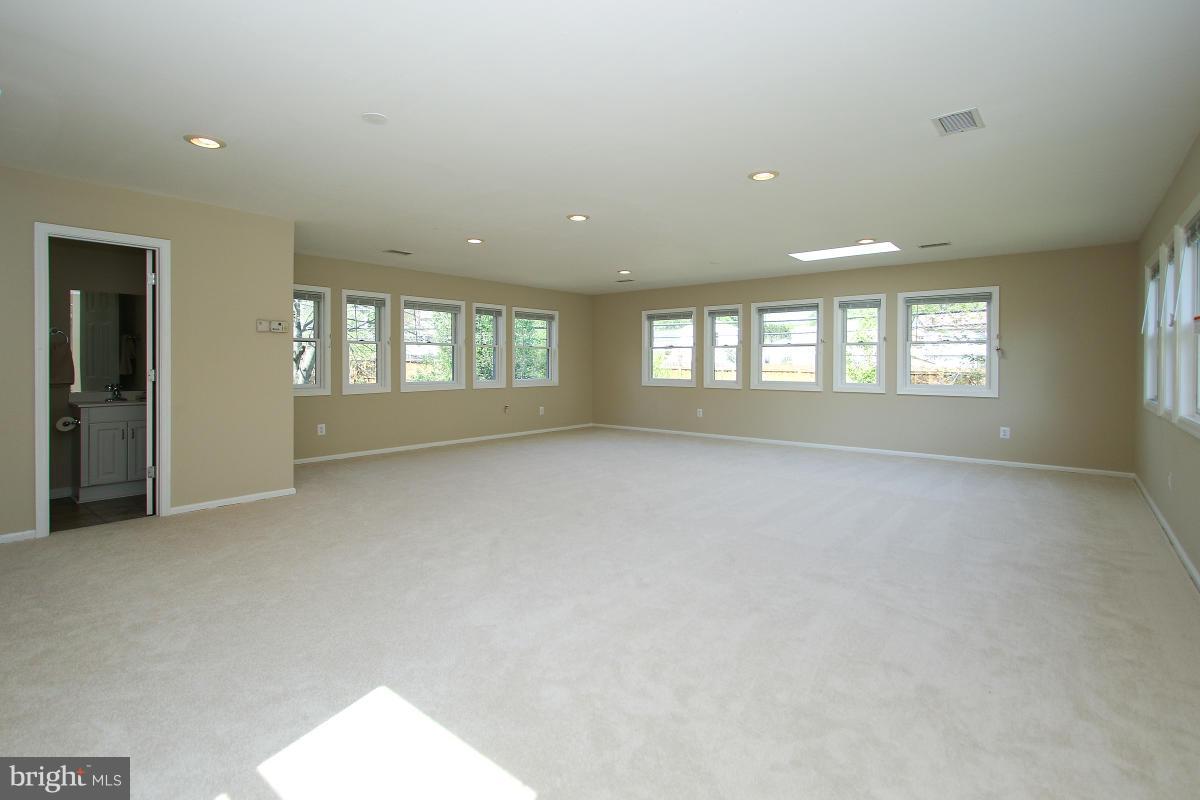 1314 Shallow Ford Road Herndon, VA 20170 - Photo 9 of 28 Large Sun-Lit Addition
