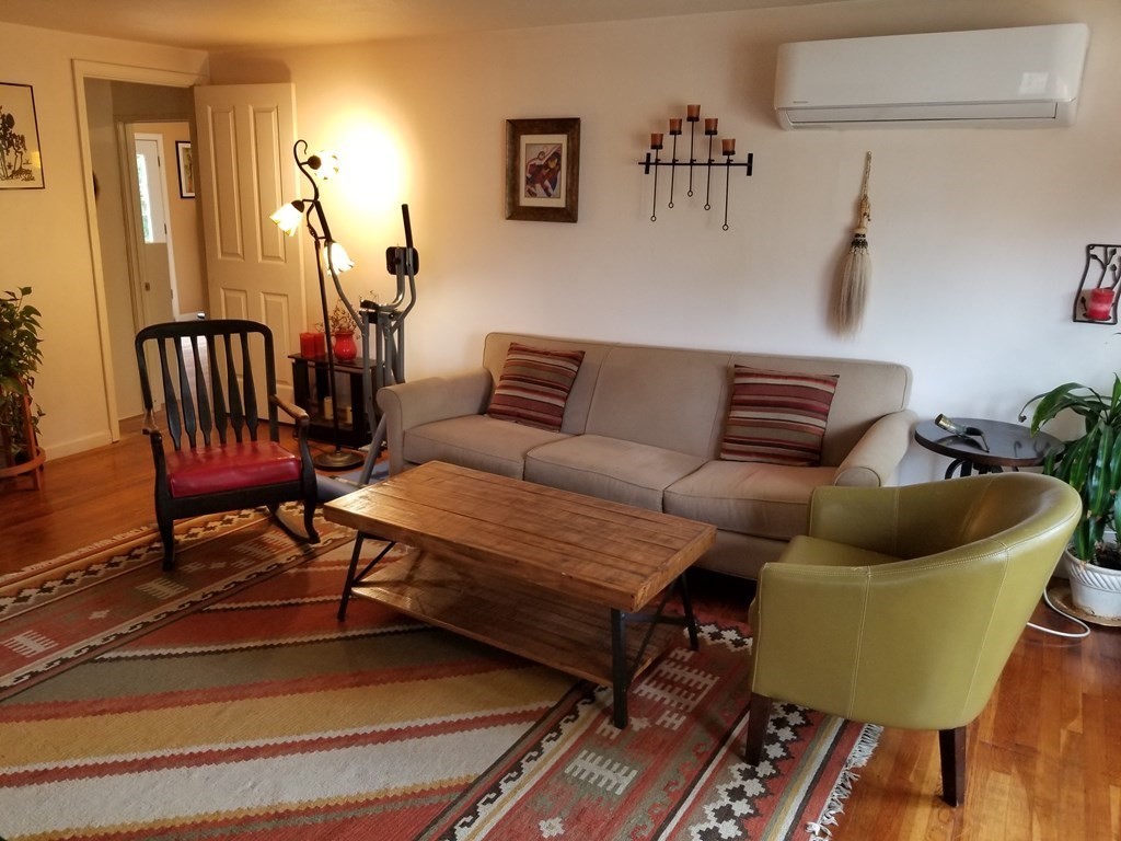 116 Glendale Road Amherst, MA 01002 - Photo 4 of 13 Gallery Image 4