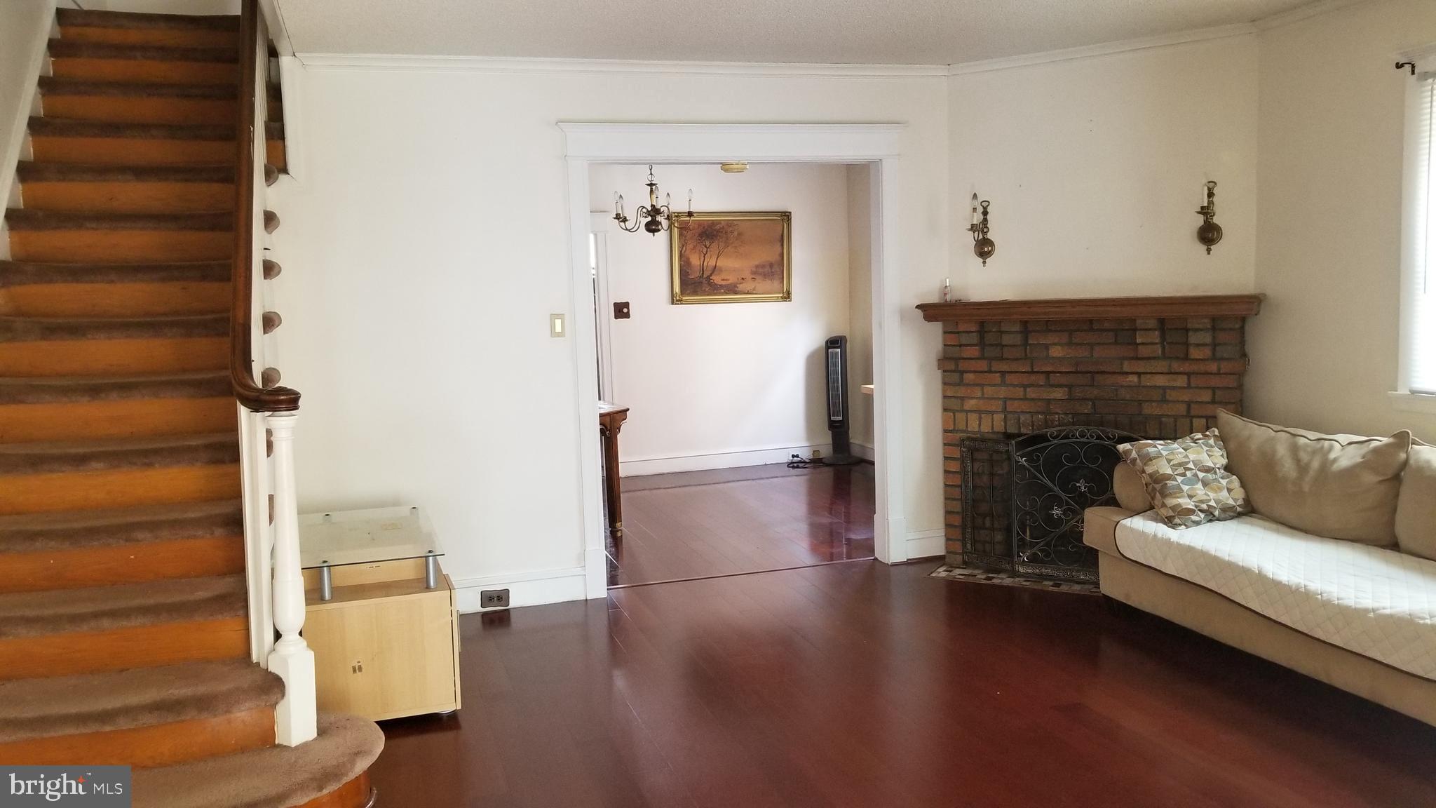 208 Glencoe Road Upper Darby, PA 19082 - Photo 2 of 21 Gallery Image 2