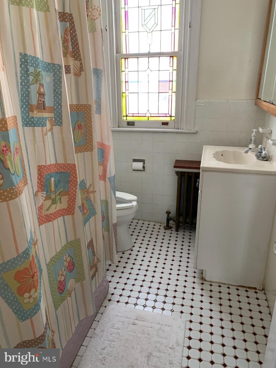 208 Glencoe Road Upper Darby, PA 19082 - Photo 13 of 21 Gallery Image 13
