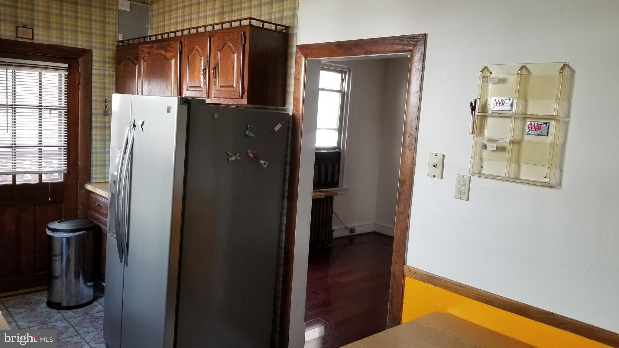 208 Glencoe Road Upper Darby, PA 19082 - Photo 9 of 21 Gallery Image 9