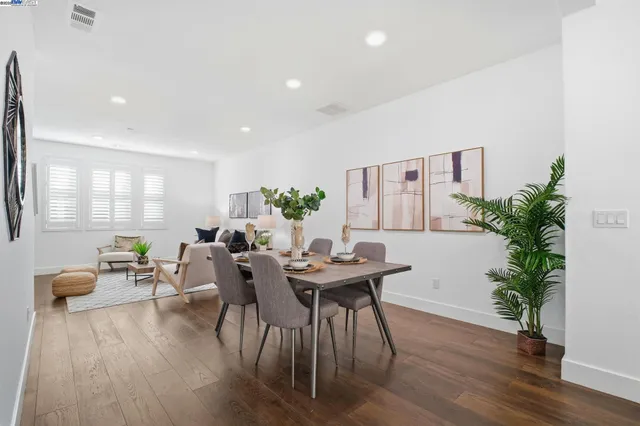 $1,185,000 | 155 Branta Common, Fremont, CA 94539