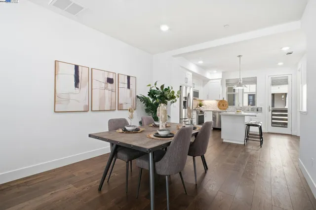 $1,185,000 | 155 Branta Common, Fremont, CA 94539