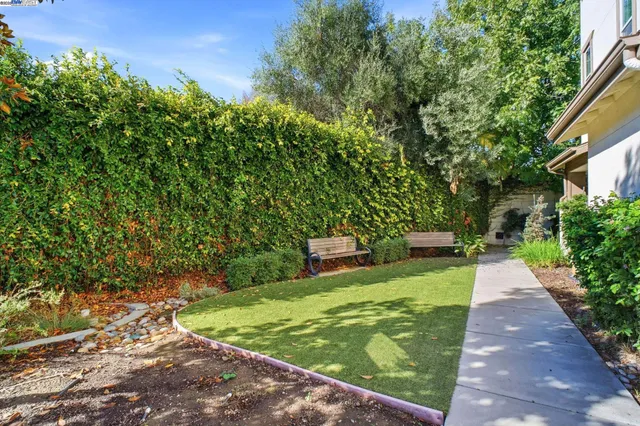 $1,185,000 | 155 Branta Common, Fremont, CA 94539