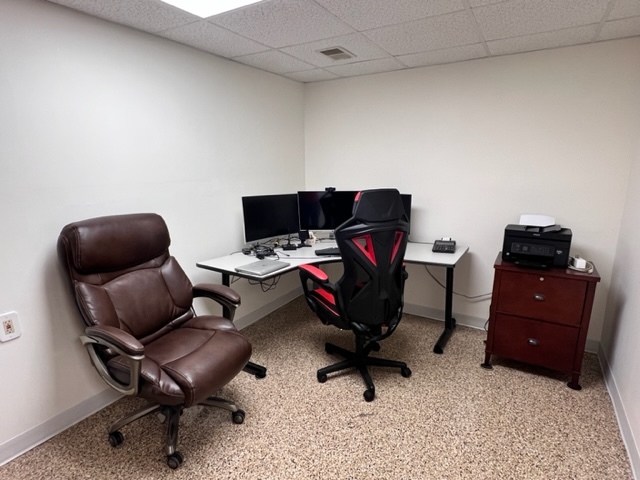 1006 North Delphia Avenue Park Ridge, IL 60068 - Photo 24 of 28 a view of a workspace with furniture