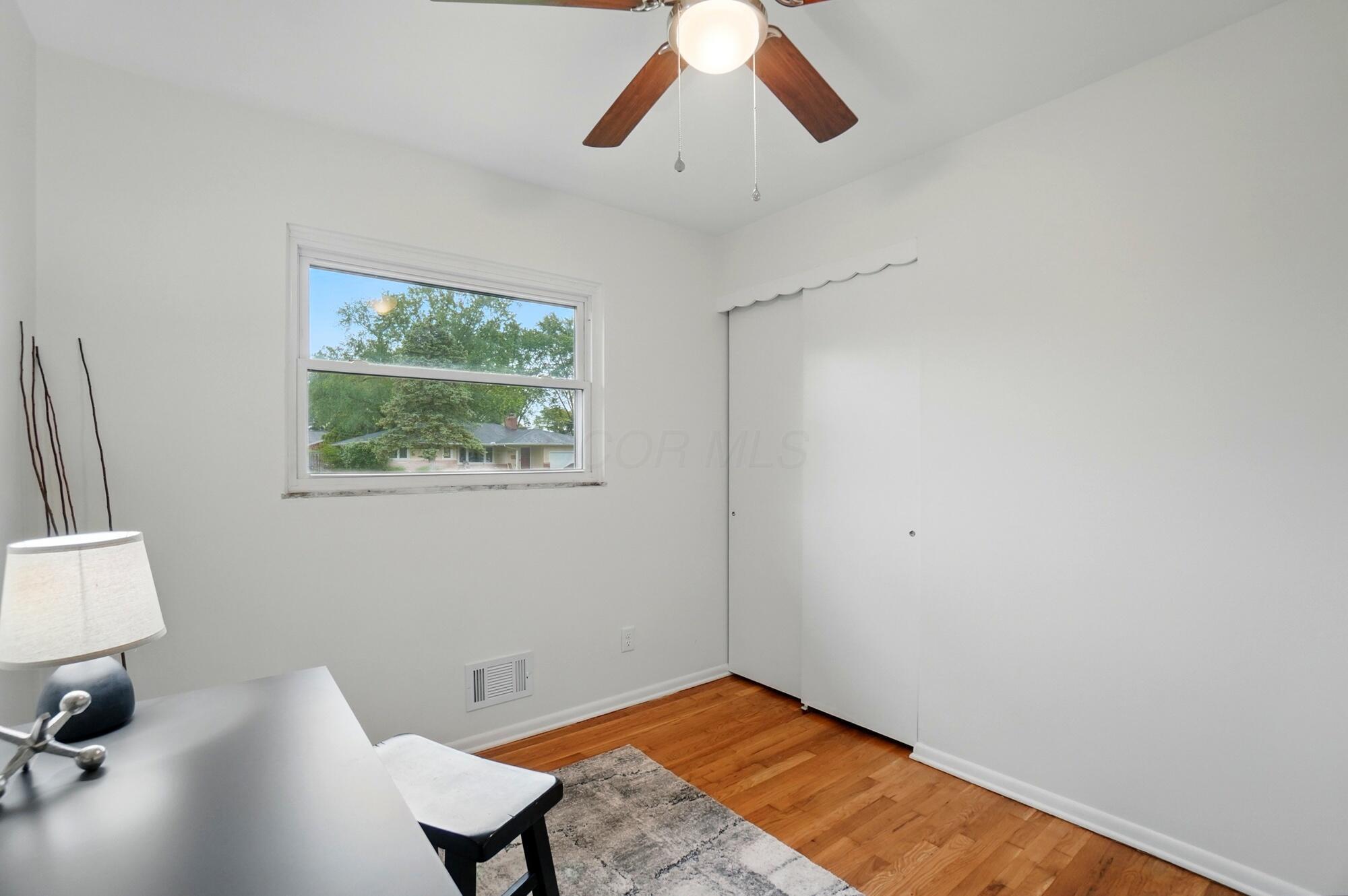 1105 Fordham Road Columbus, OH 43224 - Photo 29 of 52 Bedroom 3