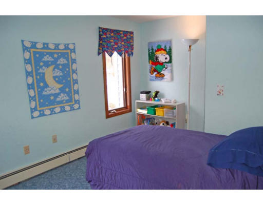 64 Teresa Road Hopkinton, MA 01748 - Photo 9 of 19 Gallery Image 9