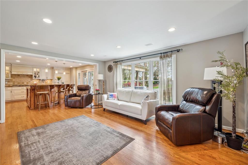 2336 Mill Grove Road Pittsburgh, PA 15241 - Photo 19 of 44 a living room with furniture and a large window