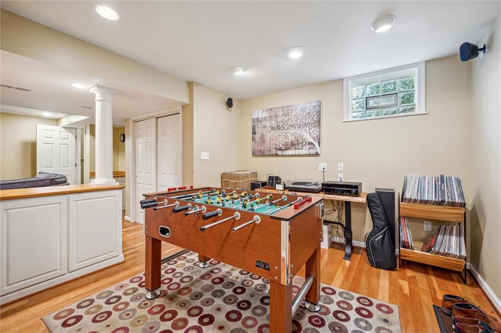 2336 Mill Grove Road Pittsburgh, PA 15241 - Photo 40 of 44 a view of a dining room with furniture