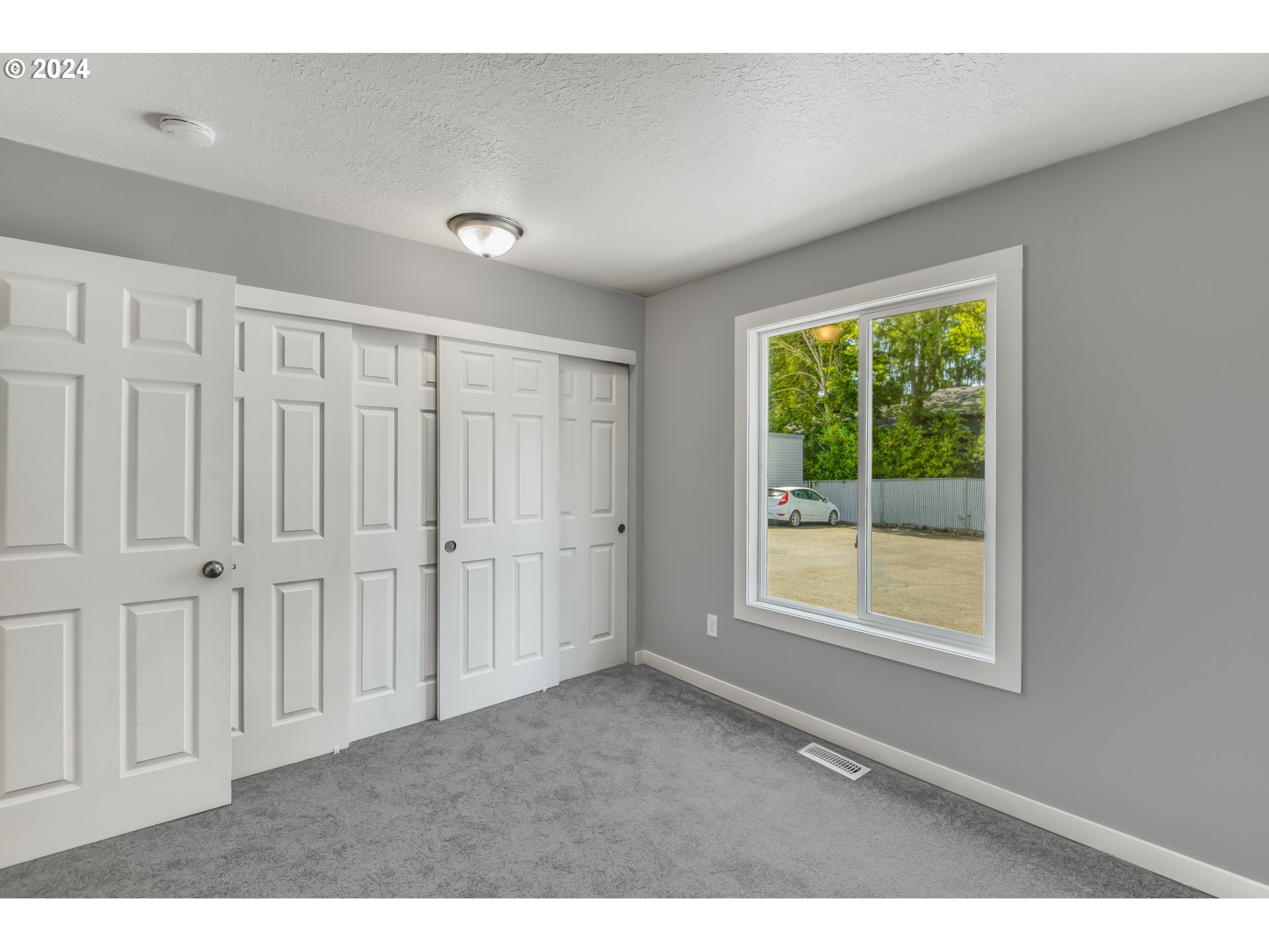 14575 Southwest Walker Road, Unit C15 Beaverton, OR 97006 - Photo 15 of 27 Gallery Image 15