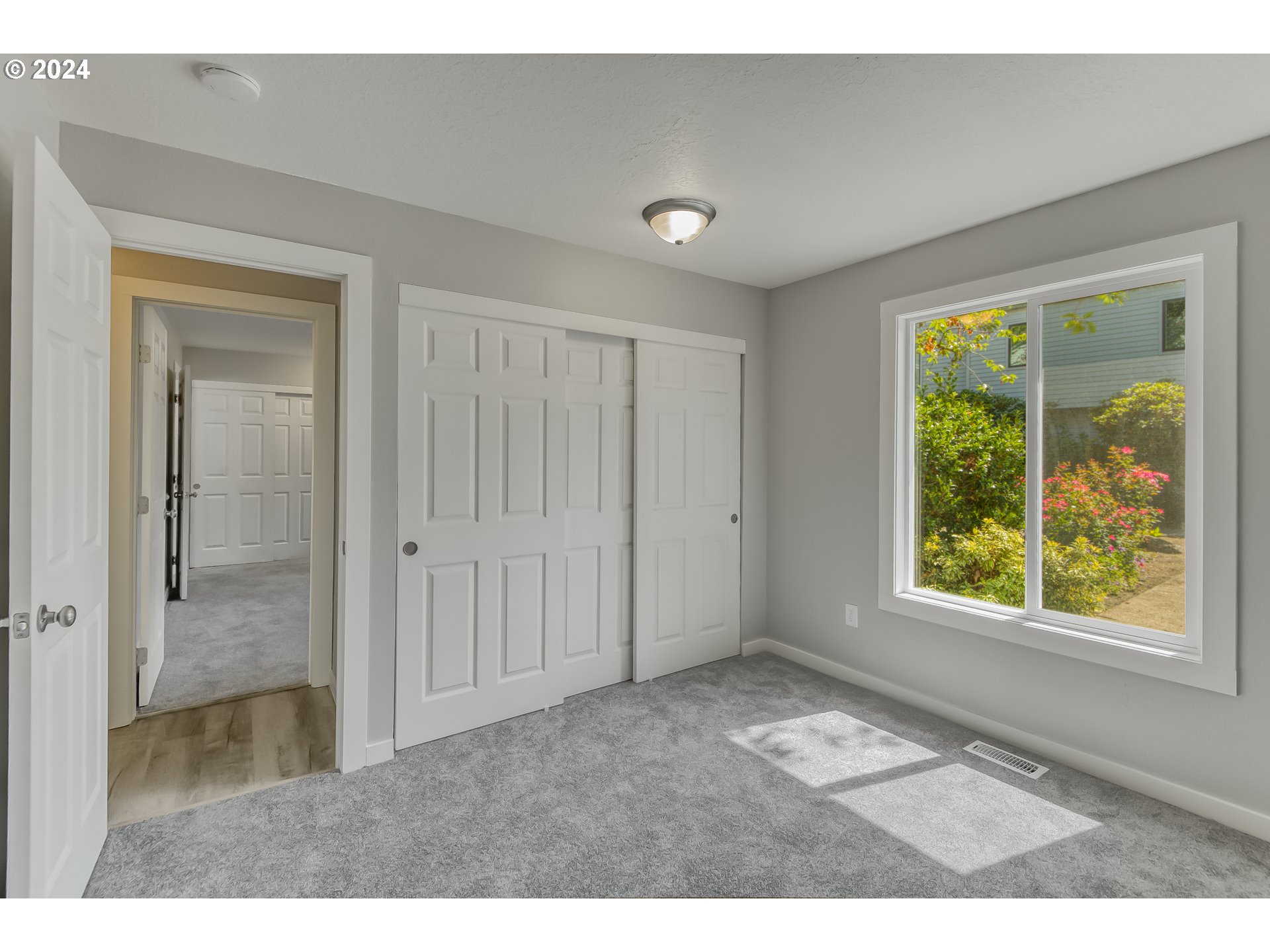 14575 Southwest Walker Road, Unit C15 Beaverton, OR 97006 - Photo 17 of 27 Gallery Image 17