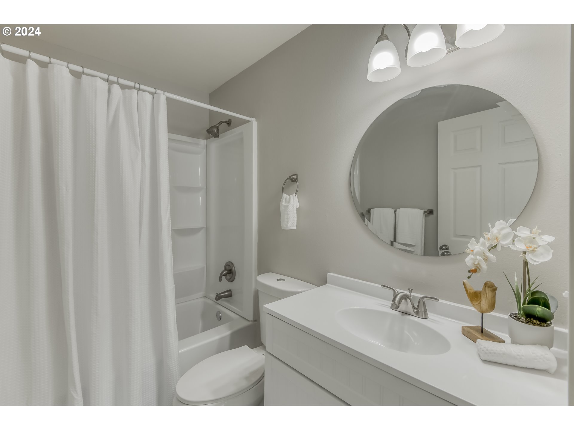 14575 Southwest Walker Road, Unit C15 Beaverton, OR 97006 - Photo 18 of 27 Gallery Image 18