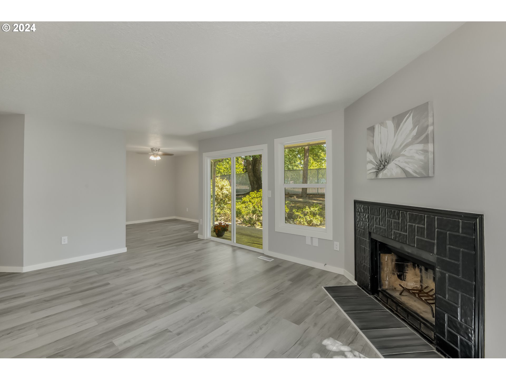 14575 Southwest Walker Road, Unit C15 Beaverton, OR 97006 - Photo 6 of 27 Gallery Image 6