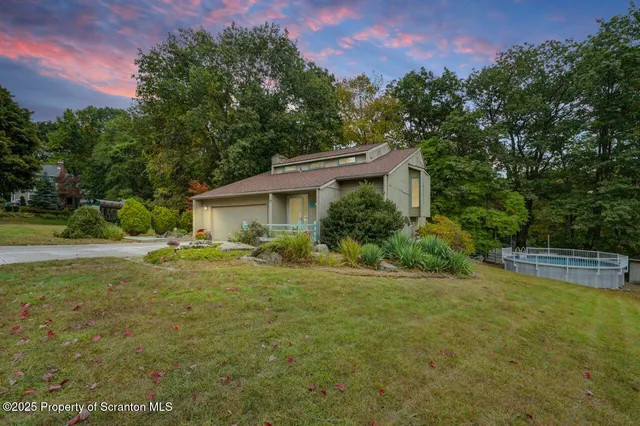 $340,000 | 162 Edgewood Drive East, Clarks Summit, PA 18411