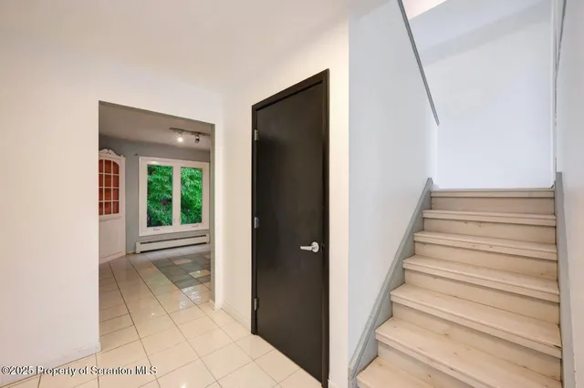 $340,000 | 162 Edgewood Drive East, Clarks Summit, PA 18411