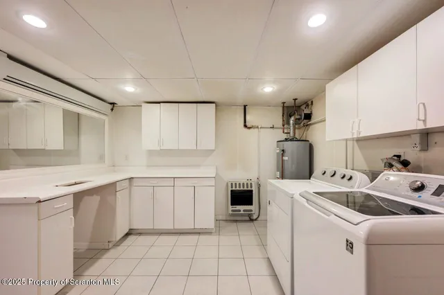 $340,000 | 162 Edgewood Drive East, Clarks Summit, PA 18411