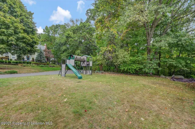 $340,000 | 162 Edgewood Drive East, Clarks Summit, PA 18411