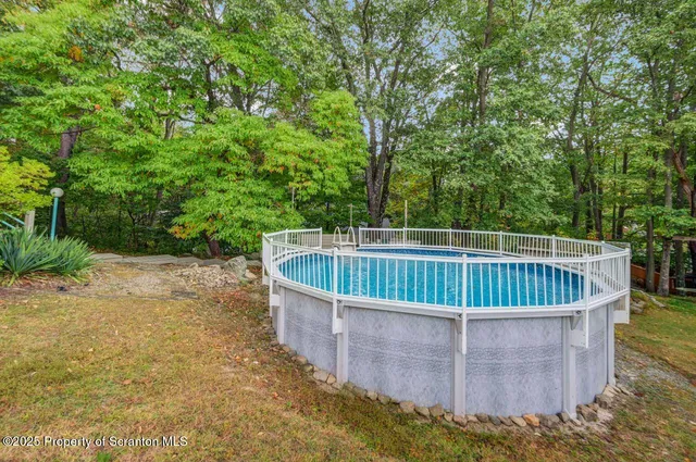 $340,000 | 162 Edgewood Drive East, Clarks Summit, PA 18411