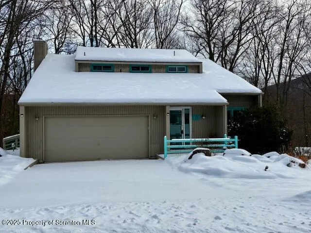 $340,000 | 162 Edgewood Drive East, Clarks Summit, PA 18411