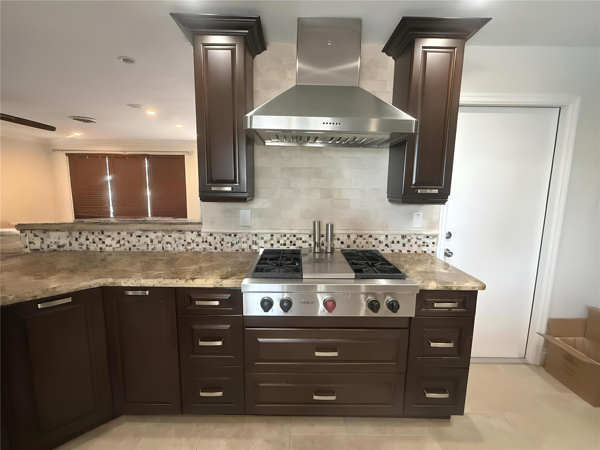 730 Southeast 3rd Terrace Pompano Beach, FL 33060 - Photo 6 of 25 Photo 6
