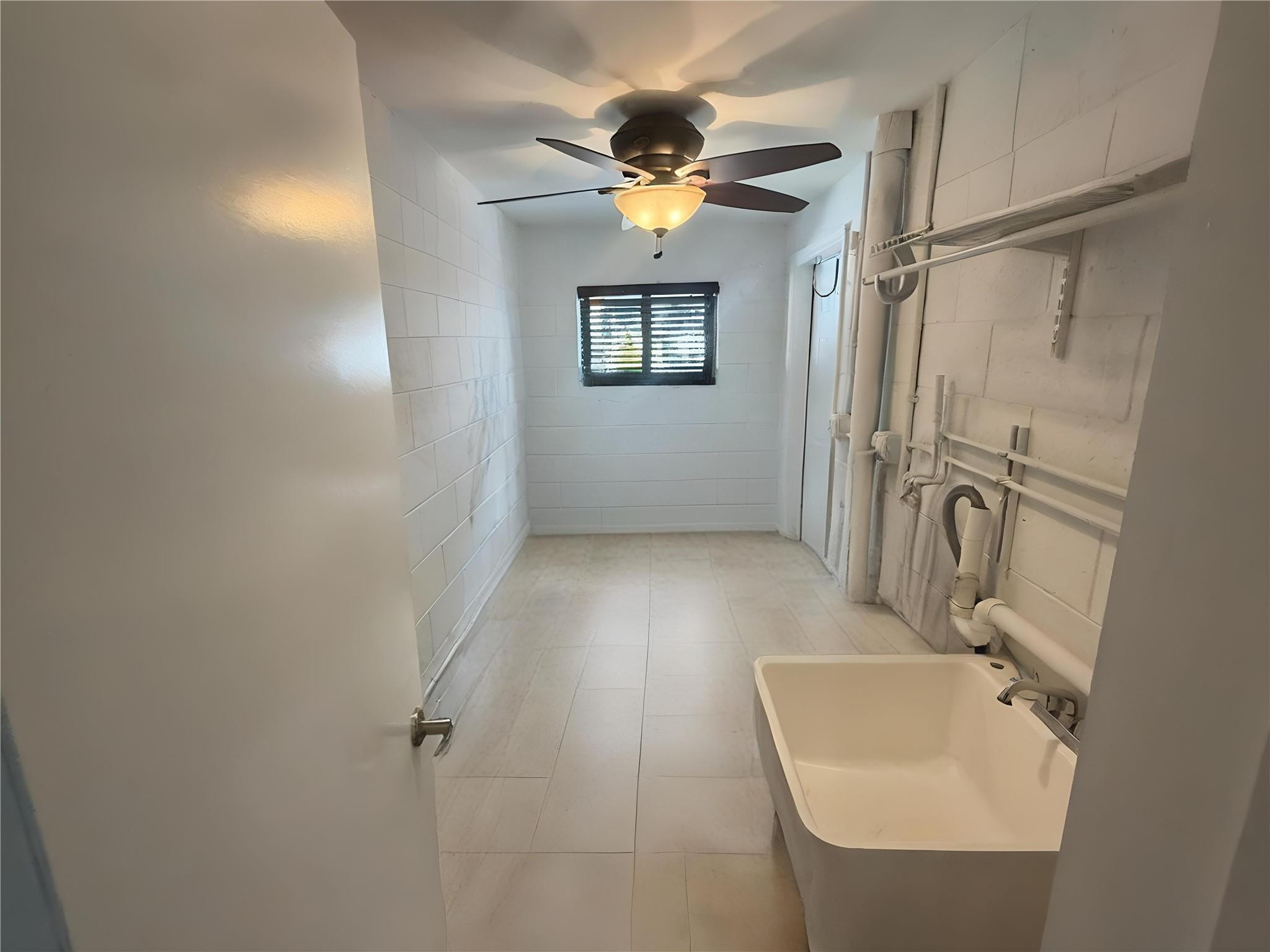 730 Southeast 3rd Terrace Pompano Beach, FL 33060 - Photo 8 of 25 Photo 8