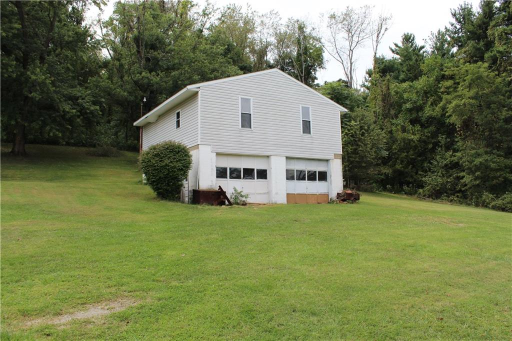 3815 Henderson Road Hickory, PA 15340 - Photo 3 of 21