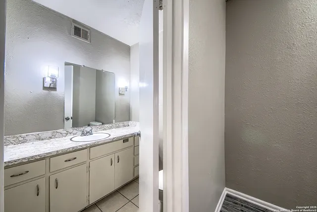 $140,000 | 8715 Starcrest, Unit 48, San Antonio, TX 78217