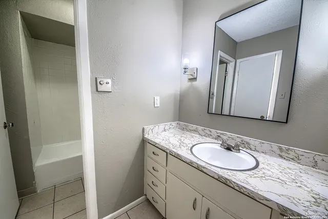 $140,000 | 8715 Starcrest, Unit 48, San Antonio, TX 78217