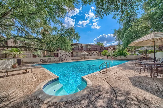 $140,000 | 8715 Starcrest, Unit 48, San Antonio, TX 78217